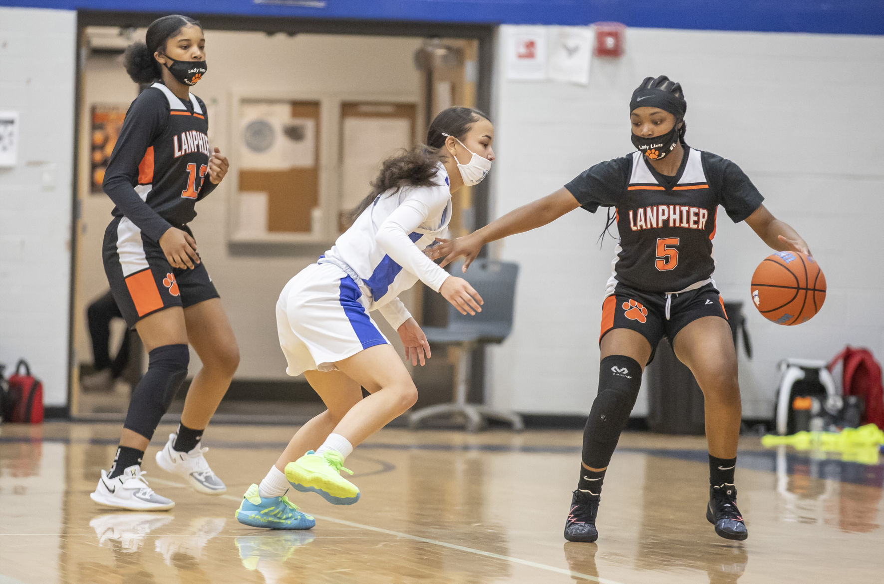 MacArthur girls 11 022321.JPG